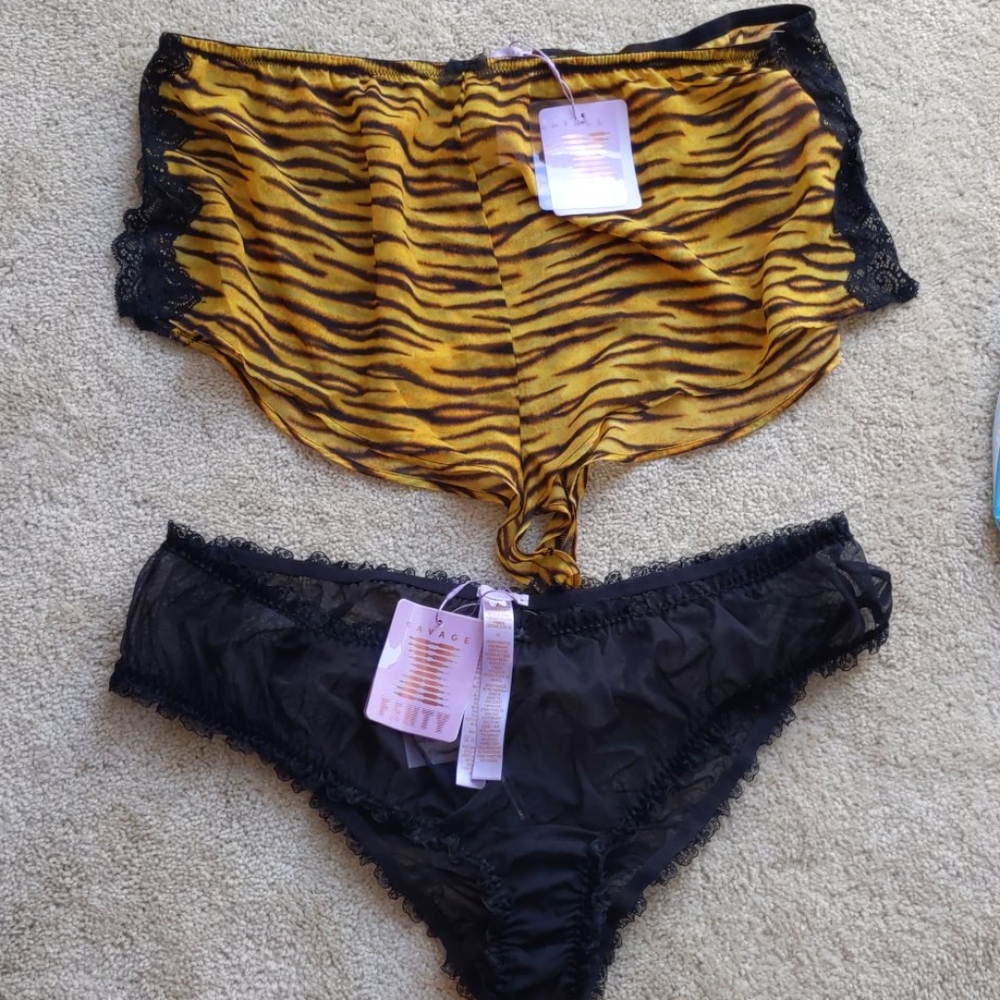 Savage x fenty shorts (1x) and undies (2x)